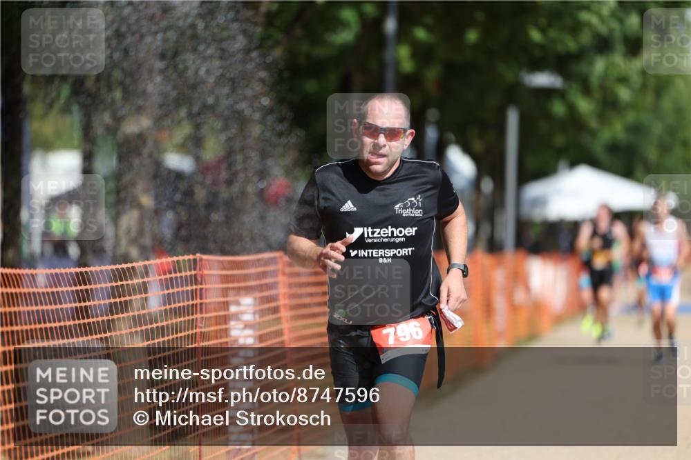 07.09.2025 - 19. Norderstedt Triathlon Michael Strokosch http://msf.ph/oto/8747596 07.09.2025 12:01:17 Laufen 796 meine-sportfotos.de