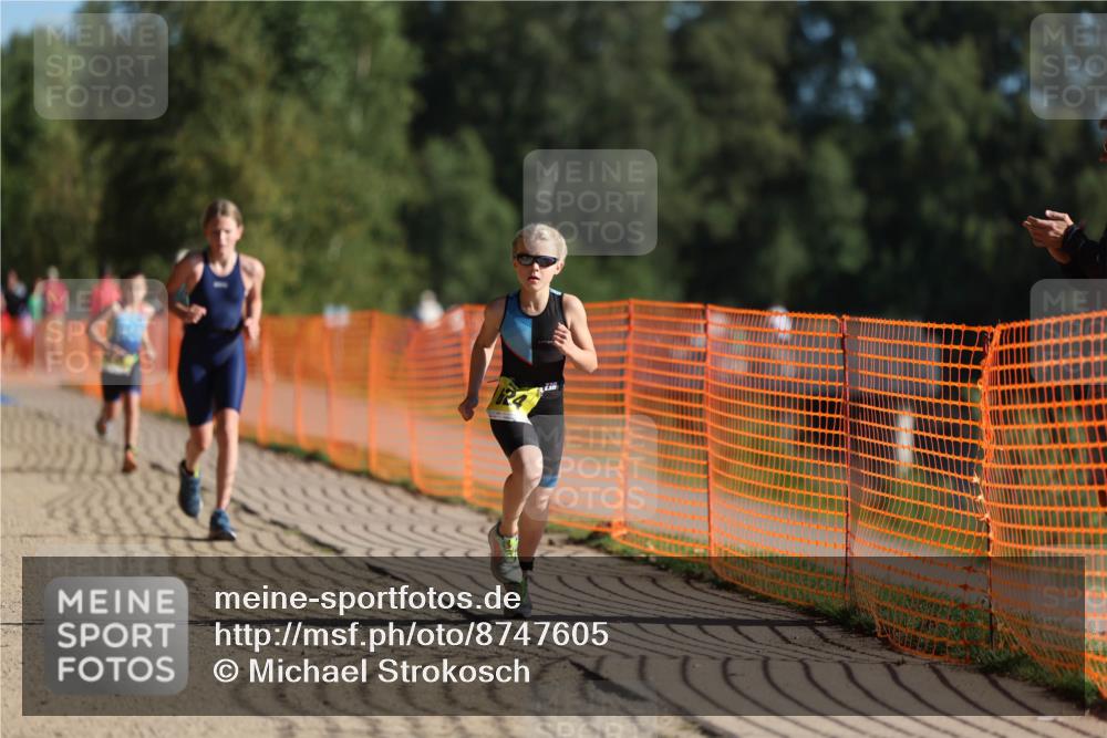07.09.2025 - 19. Norderstedt Triathlon Michael Strokosch http://msf.ph/oto/8747605 07.09.2025 09:45:51 Laufen 554, 574, 619, 624 meine-sportfotos.de