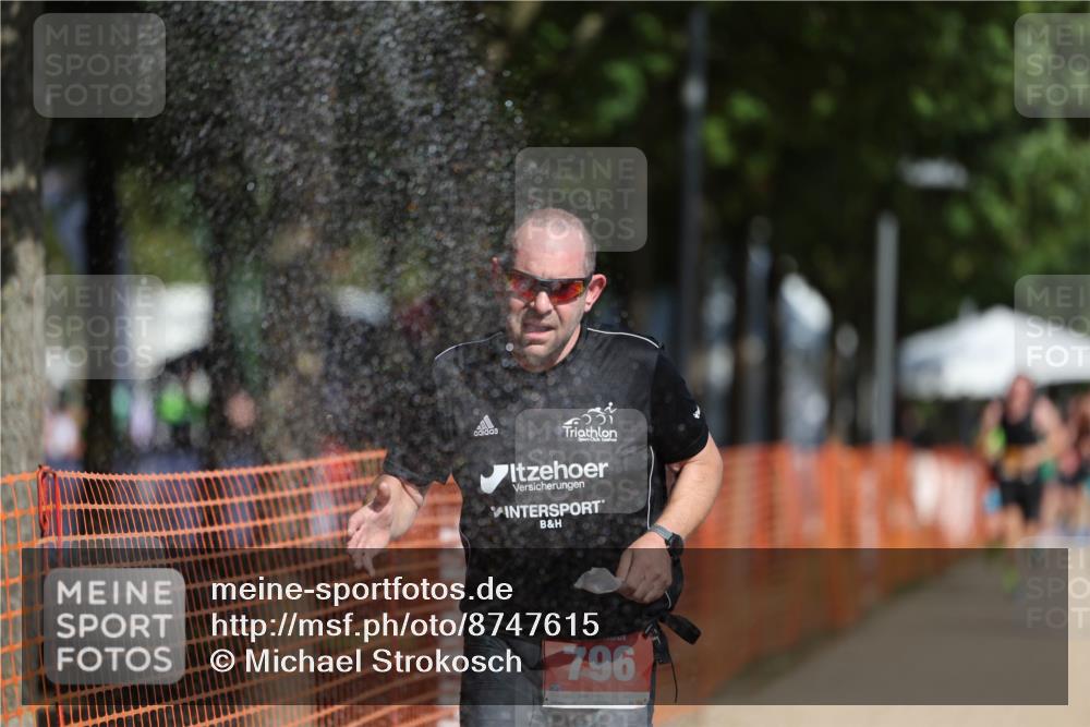 07.09.2025 - 19. Norderstedt Triathlon Michael Strokosch http://msf.ph/oto/8747615 07.09.2025 12:01:18 Laufen 796, 1348 meine-sportfotos.de
