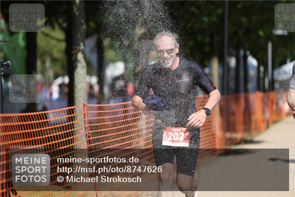 07.09.2025 - 19. Norderstedt Triathlon Michael Strokosch http://msf.ph/oto/8747626 07.09.2025 12:38:10 Laufen 136, 182, 202, 1378 meine-sportfotos.de