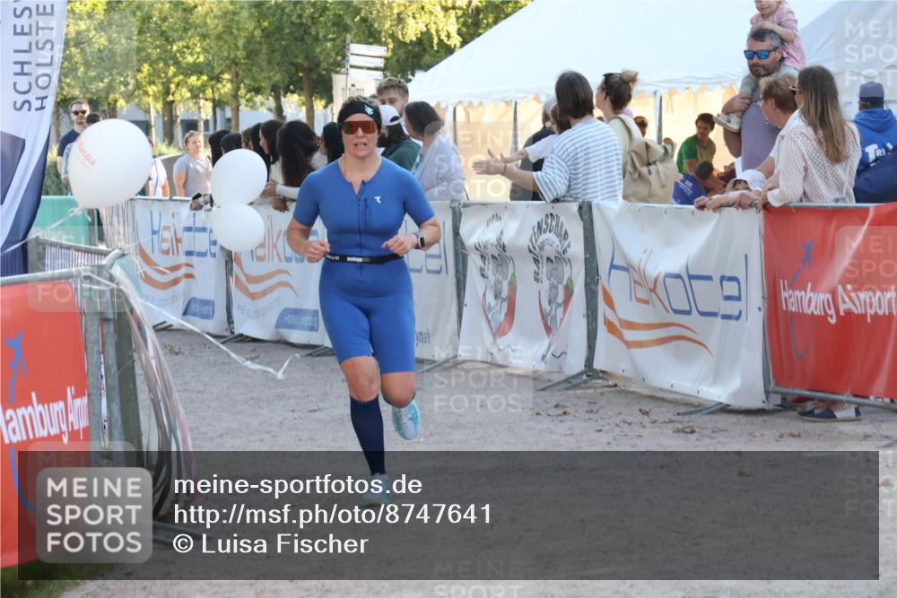 07.09.2025 - 19. Norderstedt Triathlon Luisa Fischer http://msf.ph/oto/8747641 07.09.2025 17:35:46 Ziel 1454 meine-sportfotos.de
