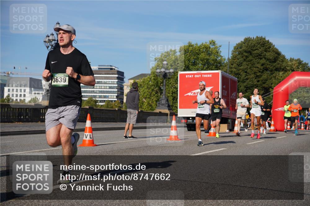 07.09.2025 - BARMER Alsterlauf Yannick Fuchs http://msf.ph/oto/8747662 07.09.2025 09:32:39 Laufen 3639, 240, 5436, 2964, 755 meine-sportfotos.de