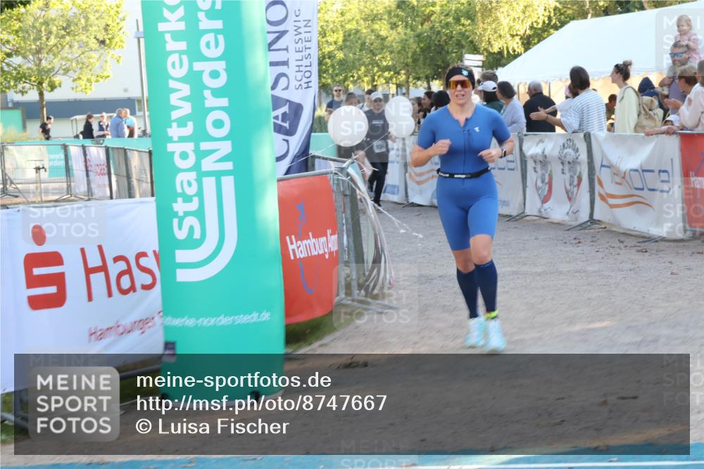 07.09.2025 - 19. Norderstedt Triathlon Luisa Fischer http://msf.ph/oto/8747667 07.09.2025 17:35:47 Ziel 1454 meine-sportfotos.de
