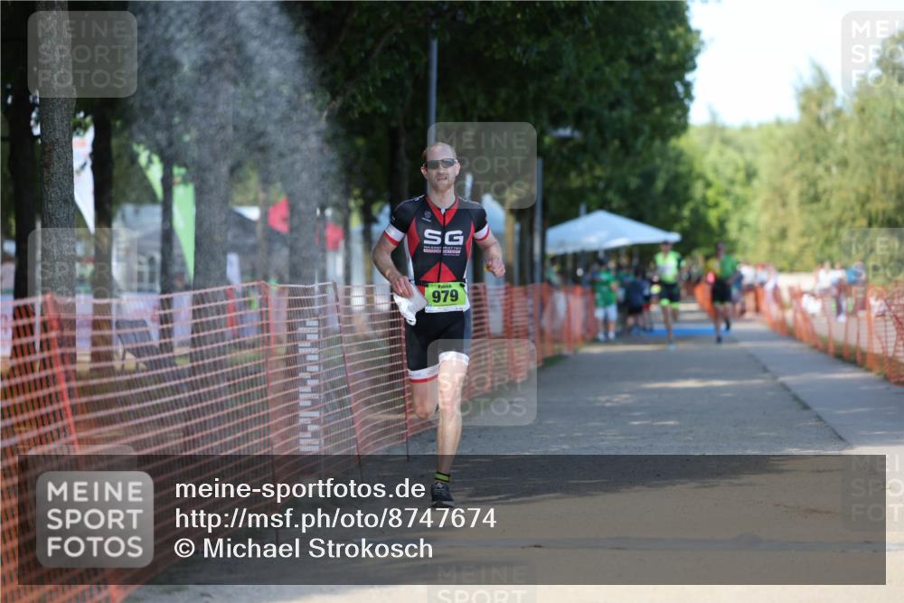 07.09.2025 - 19. Norderstedt Triathlon Michael Strokosch http://msf.ph/oto/8747674 07.09.2025 14:51:30 Laufen 979, 988 meine-sportfotos.de