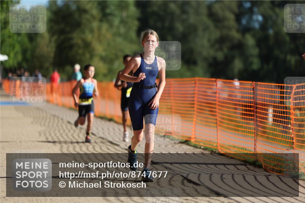07.09.2025 - 19. Norderstedt Triathlon Michael Strokosch http://msf.ph/oto/8747677 07.09.2025 09:45:54 Laufen 554, 619, 624, 634 meine-sportfotos.de