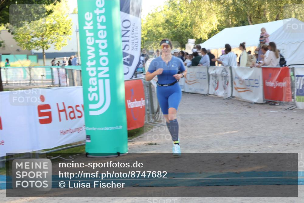 07.09.2025 - 19. Norderstedt Triathlon Luisa Fischer http://msf.ph/oto/8747682 07.09.2025 17:35:48 Ziel 934, 1454 meine-sportfotos.de