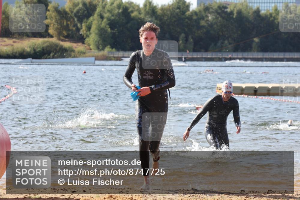 07.09.2025 - 19. Norderstedt Triathlon Luisa Fischer http://msf.ph/oto/8747725 07.09.2025 10:50:01 Schwimmen 1158, 1171, 1176, 1355 meine-sportfotos.de
