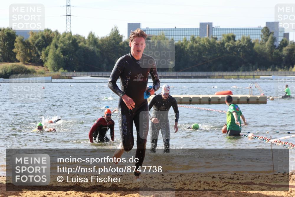 07.09.2025 - 19. Norderstedt Triathlon Luisa Fischer http://msf.ph/oto/8747738 07.09.2025 10:50:02 Schwimmen 1158, 1171, 1176, 1355 meine-sportfotos.de