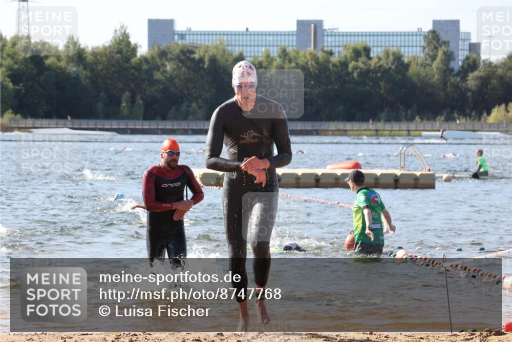 07.09.2025 - 19. Norderstedt Triathlon Luisa Fischer http://msf.ph/oto/8747768 07.09.2025 10:50:05 Schwimmen 238, 1158, 1171, 1176, 1355 meine-sportfotos.de