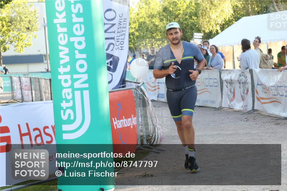 07.09.2025 - 19. Norderstedt Triathlon Luisa Fischer http://msf.ph/oto/8747797 07.09.2025 17:36:08 Ziel 1476 meine-sportfotos.de
