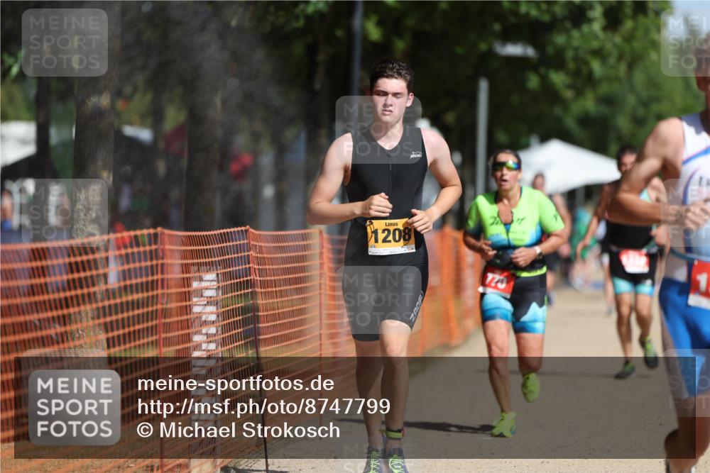 07.09.2025 - 19. Norderstedt Triathlon Michael Strokosch http://msf.ph/oto/8747799 07.09.2025 12:01:26 Laufen 770, 1208, 1332, 1348 meine-sportfotos.de