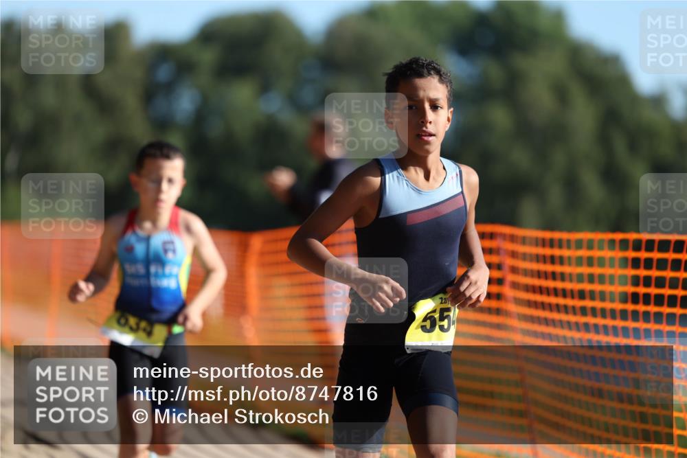07.09.2025 - 19. Norderstedt Triathlon Michael Strokosch http://msf.ph/oto/8747816 07.09.2025 09:45:59 Laufen 554, 619, 634 meine-sportfotos.de