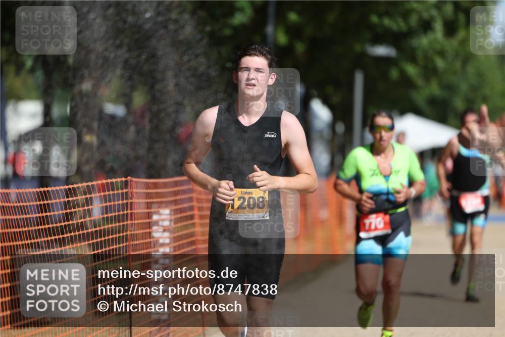 07.09.2025 - 19. Norderstedt Triathlon Michael Strokosch http://msf.ph/oto/8747838 07.09.2025 12:01:27 Laufen 770, 1208, 1301, 1332, 1348 meine-sportfotos.de
