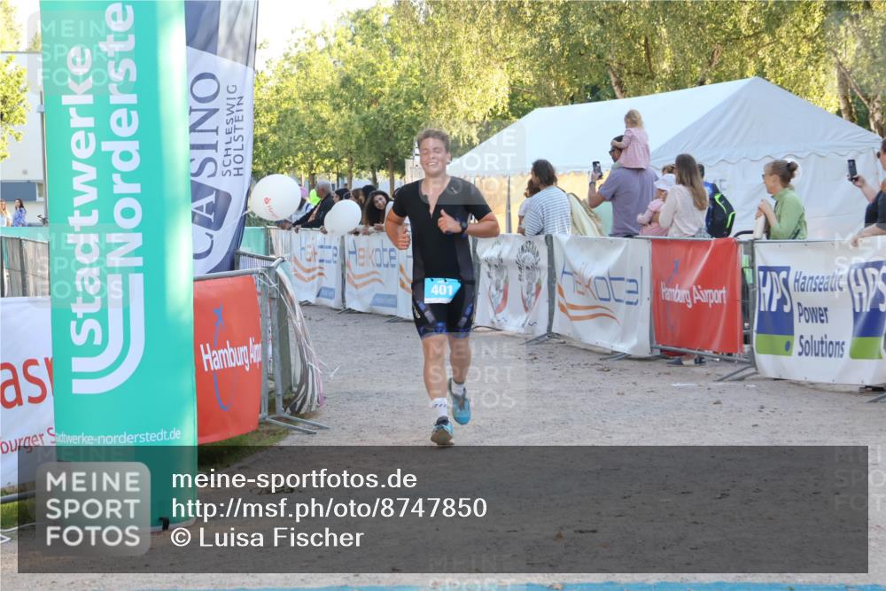 07.09.2025 - 19. Norderstedt Triathlon Luisa Fischer http://msf.ph/oto/8747850 07.09.2025 17:36:51 Ziel 401 meine-sportfotos.de