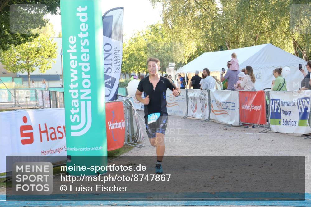 07.09.2025 - 19. Norderstedt Triathlon Luisa Fischer http://msf.ph/oto/8747867 07.09.2025 17:36:52 Ziel 401 meine-sportfotos.de