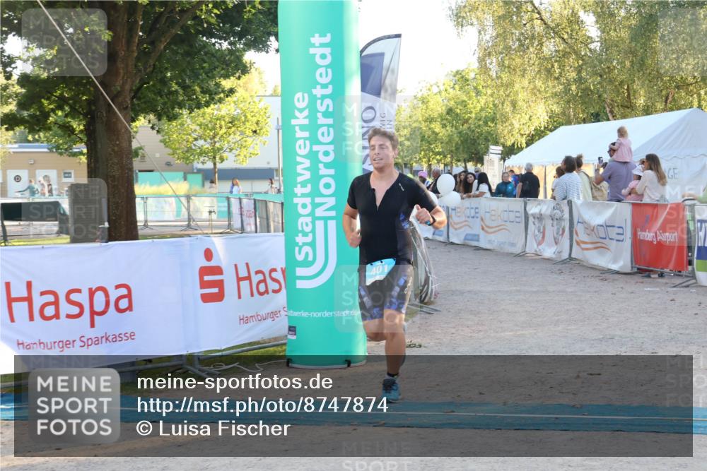 07.09.2025 - 19. Norderstedt Triathlon Luisa Fischer http://msf.ph/oto/8747874 07.09.2025 17:36:53 Ziel 401 meine-sportfotos.de