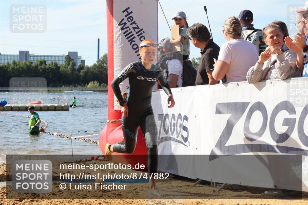 07.09.2025 - 19. Norderstedt Triathlon Luisa Fischer http://msf.ph/oto/8747882 07.09.2025 10:50:21 Schwimmen 238, 1157, 1160, 1189, 1335 meine-sportfotos.de