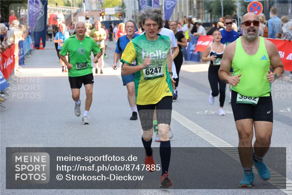 07.09.2025 - BARMER Alsterlauf Strokosch-Dieckow http://msf.ph/oto/8747885 07.09.2025 10:16:34 Ziel 2031, 2447, 2448, 2461, 2555, 3403, 4065, 4113, 4115, 4402, 4650, 4693, 4765, 4995, 5832, 5888, 8131, 8138 meine-sportfotos.de