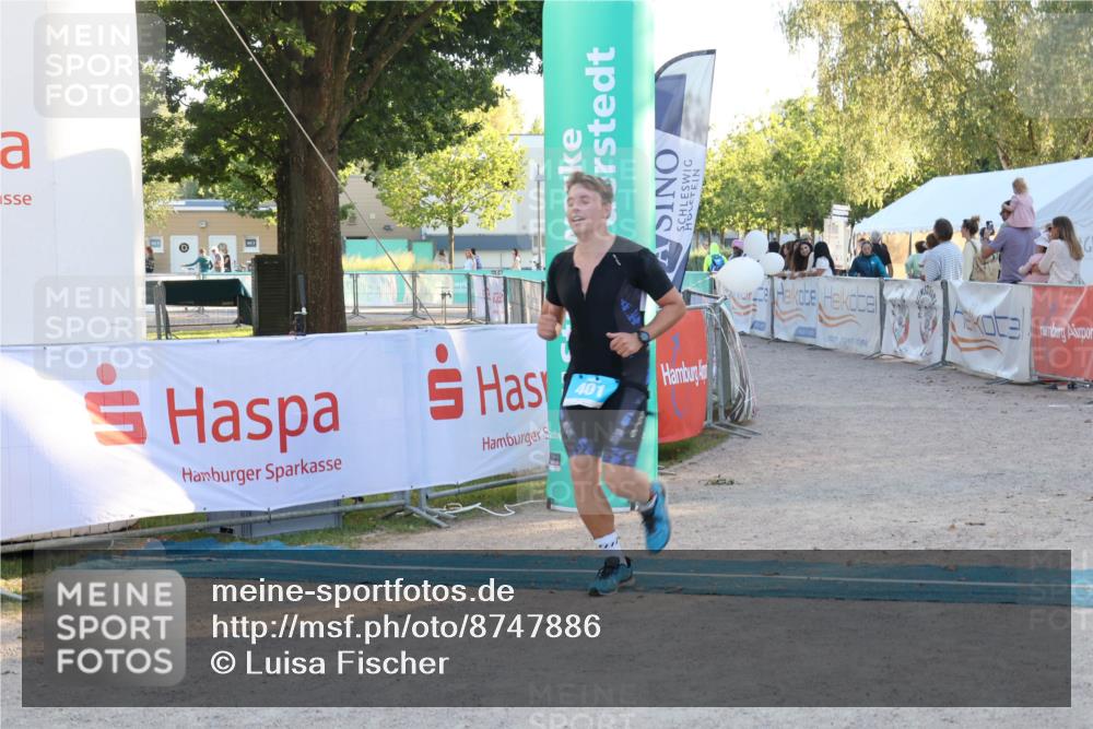 07.09.2025 - 19. Norderstedt Triathlon Luisa Fischer http://msf.ph/oto/8747886 07.09.2025 17:36:53 Ziel 401 meine-sportfotos.de
