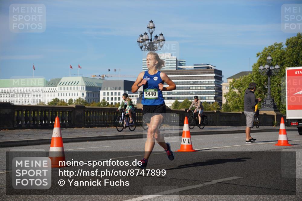 07.09.2025 - BARMER Alsterlauf Yannick Fuchs http://msf.ph/oto/8747899 07.09.2025 09:32:47 Laufen 5440 meine-sportfotos.de