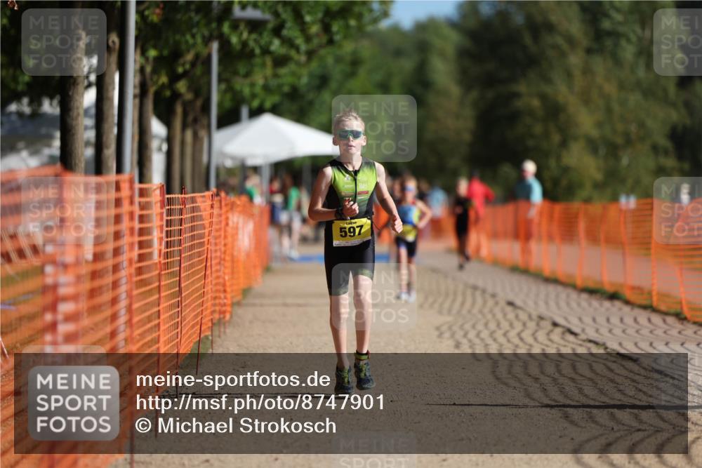 07.09.2025 - 19. Norderstedt Triathlon Michael Strokosch http://msf.ph/oto/8747901 07.09.2025 09:46:10 Laufen 597 meine-sportfotos.de