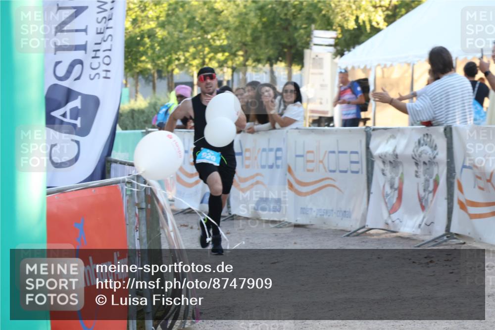 07.09.2025 - 19. Norderstedt Triathlon Luisa Fischer http://msf.ph/oto/8747909 07.09.2025 17:37:05 Ziel 929 meine-sportfotos.de