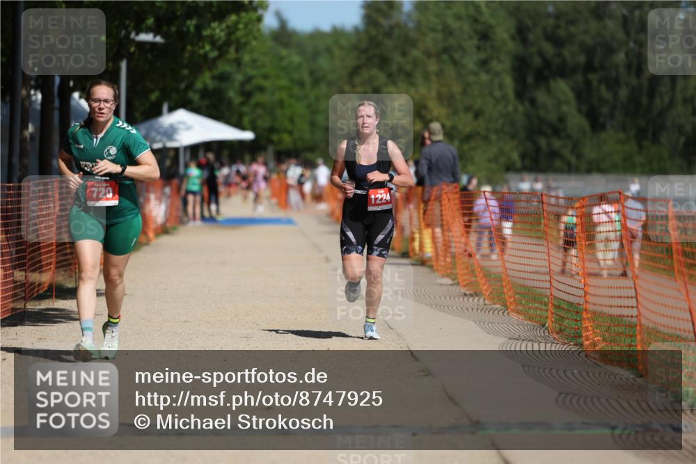 07.09.2025 - 19. Norderstedt Triathlon Michael Strokosch http://msf.ph/oto/8747925 07.09.2025 12:38:31 Laufen 720, 1224 meine-sportfotos.de