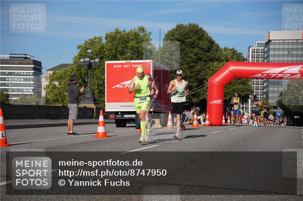 07.09.2025 - BARMER Alsterlauf Yannick Fuchs http://msf.ph/oto/8747950 07.09.2025 09:32:50 Laufen 1, 2658, 5863 meine-sportfotos.de