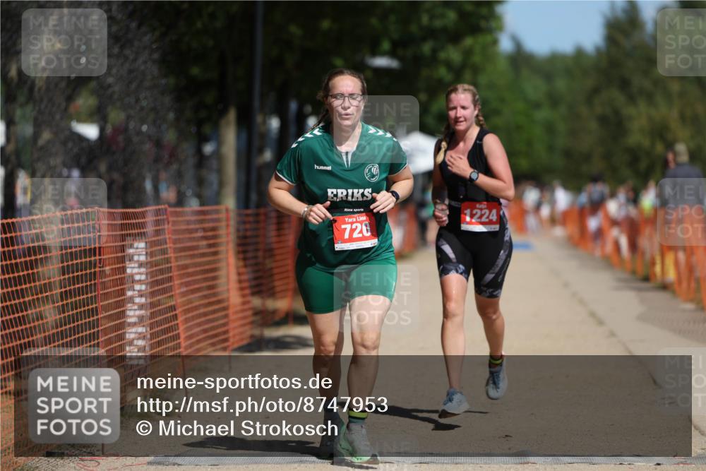 07.09.2025 - 19. Norderstedt Triathlon Michael Strokosch http://msf.ph/oto/8747953 07.09.2025 12:38:33 Laufen 720, 1224 meine-sportfotos.de
