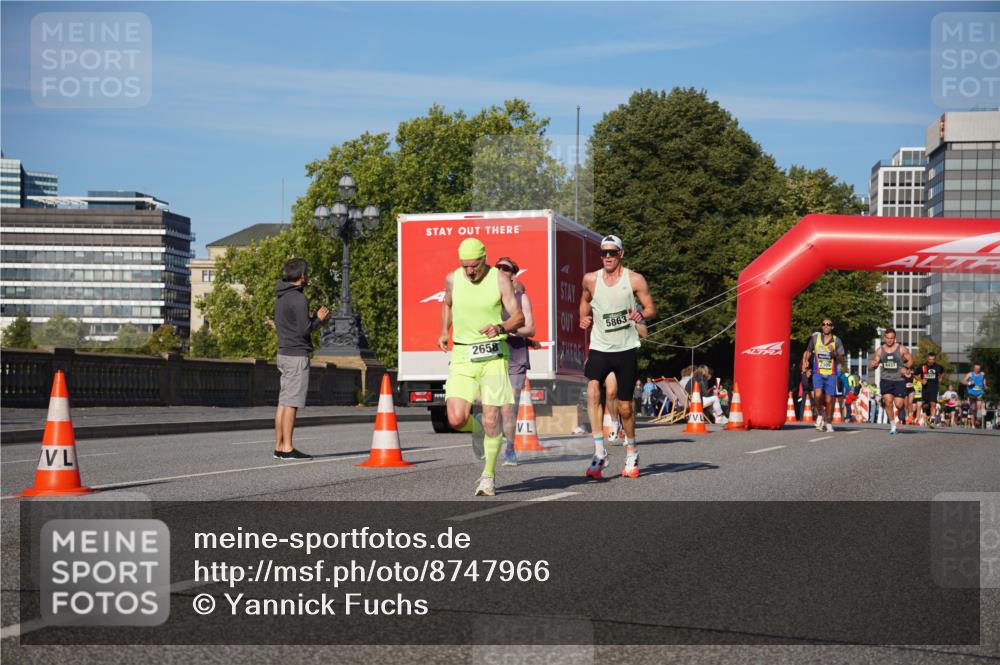 07.09.2025 - BARMER Alsterlauf Yannick Fuchs http://msf.ph/oto/8747966 07.09.2025 09:32:50 Laufen 2658, 5863, 8437 meine-sportfotos.de
