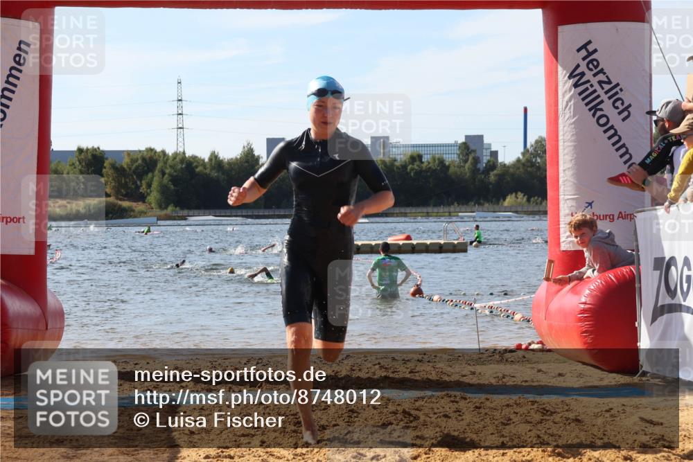 07.09.2025 - 19. Norderstedt Triathlon Luisa Fischer http://msf.ph/oto/8748012 07.09.2025 10:50:35 Schwimmen 1167, 1189, 1227 meine-sportfotos.de