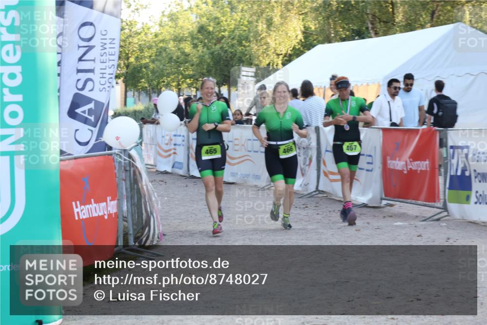 07.09.2025 - 19. Norderstedt Triathlon Luisa Fischer http://msf.ph/oto/8748027 07.09.2025 17:38:28 Ziel 466 meine-sportfotos.de