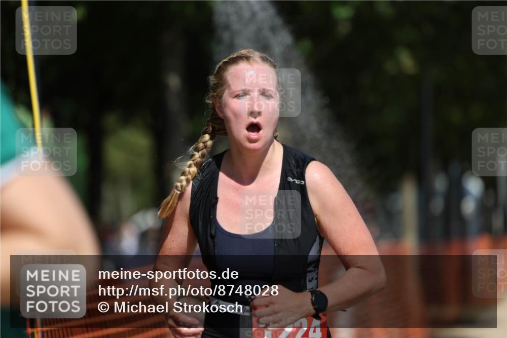 07.09.2025 - 19. Norderstedt Triathlon Michael Strokosch http://msf.ph/oto/8748028 07.09.2025 12:38:36 Laufen 720, 1224 meine-sportfotos.de