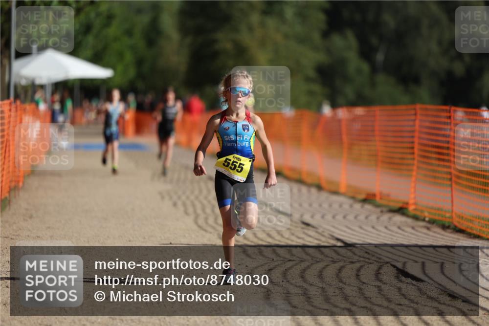 07.09.2025 - 19. Norderstedt Triathlon Michael Strokosch http://msf.ph/oto/8748030 07.09.2025 09:46:16 Laufen 555, 597 meine-sportfotos.de