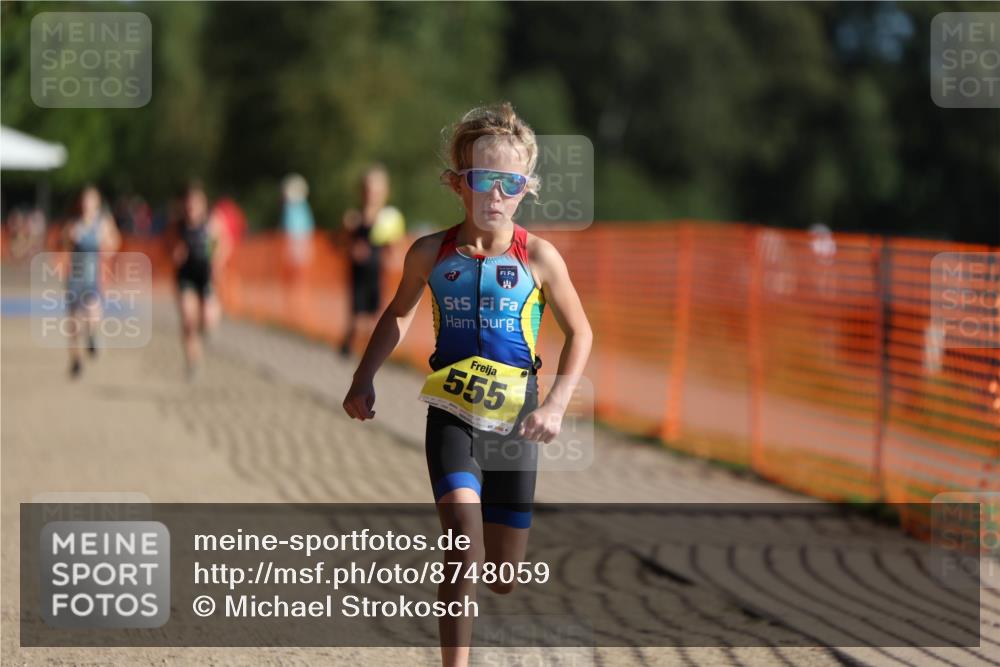 07.09.2025 - 19. Norderstedt Triathlon Michael Strokosch http://msf.ph/oto/8748059 07.09.2025 09:46:18 Laufen 555, 584, 597 meine-sportfotos.de