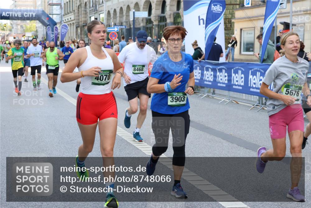 07.09.2025 - BARMER Alsterlauf Strokosch-Dieckow http://msf.ph/oto/8748066 07.09.2025 10:16:30 Ziel 2461, 3403, 4113, 4115, 4402, 4693, 4765, 4995, 5163, 5832, 5888, 8131, 8138 meine-sportfotos.de