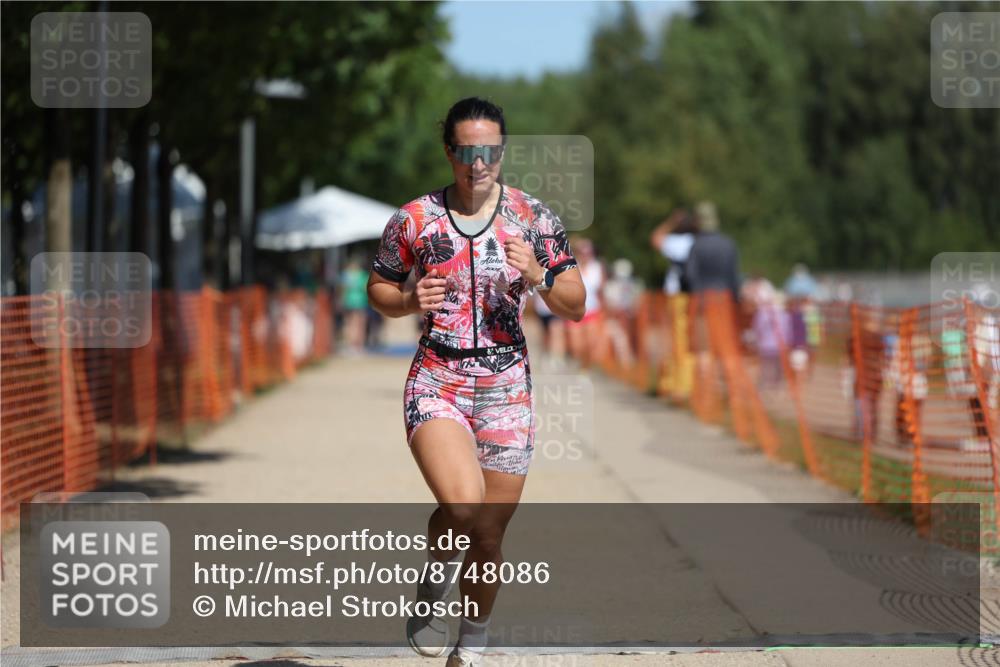 07.09.2025 - 19. Norderstedt Triathlon Michael Strokosch http://msf.ph/oto/8748086 07.09.2025 12:38:52 Laufen 195 meine-sportfotos.de