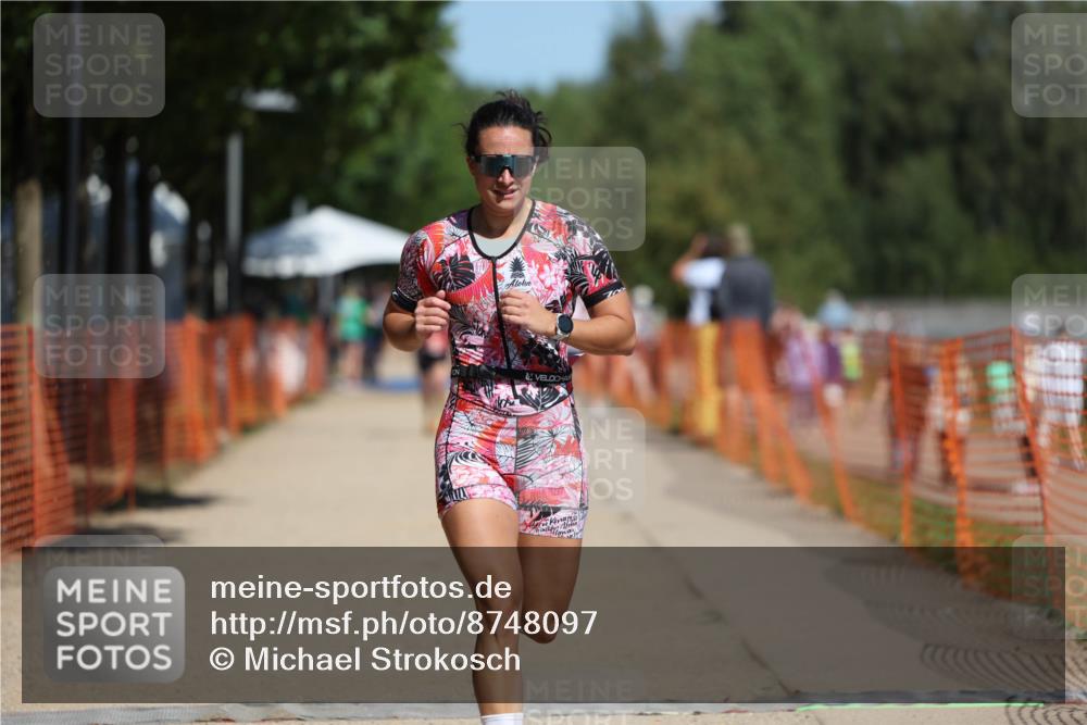 07.09.2025 - 19. Norderstedt Triathlon Michael Strokosch http://msf.ph/oto/8748097 07.09.2025 12:38:52 Laufen 195 meine-sportfotos.de