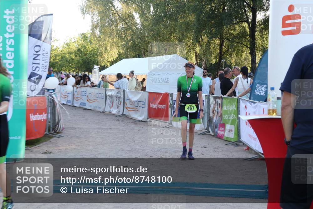 07.09.2025 - 19. Norderstedt Triathlon Luisa Fischer http://msf.ph/oto/8748100 07.09.2025 17:38:32 Ziel 466 meine-sportfotos.de