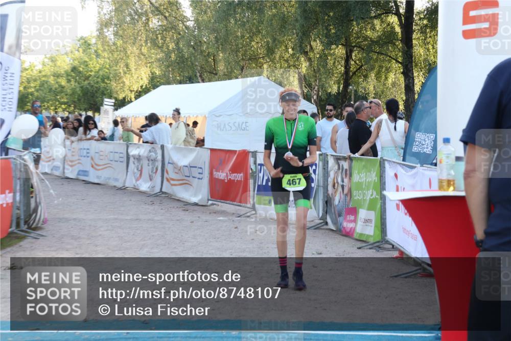 07.09.2025 - 19. Norderstedt Triathlon Luisa Fischer http://msf.ph/oto/8748107 07.09.2025 17:38:33 Ziel 466 meine-sportfotos.de