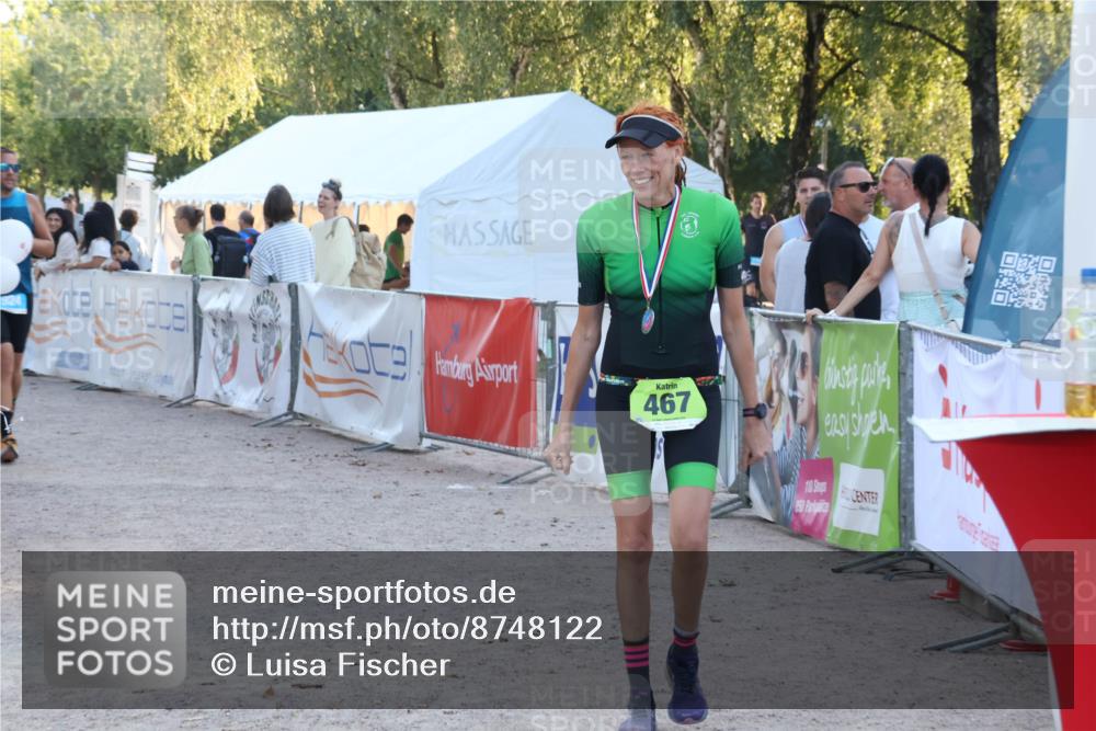 07.09.2025 - 19. Norderstedt Triathlon Luisa Fischer http://msf.ph/oto/8748122 07.09.2025 17:38:34 Ziel 466, 924 meine-sportfotos.de