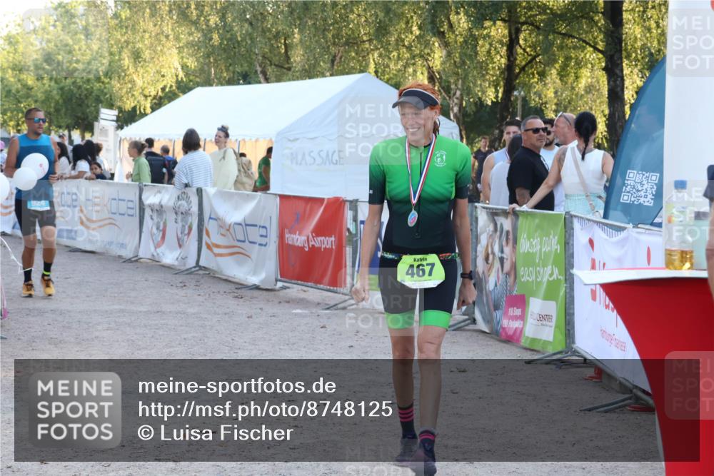 07.09.2025 - 19. Norderstedt Triathlon Luisa Fischer http://msf.ph/oto/8748125 07.09.2025 17:38:34 Ziel 466, 924 meine-sportfotos.de