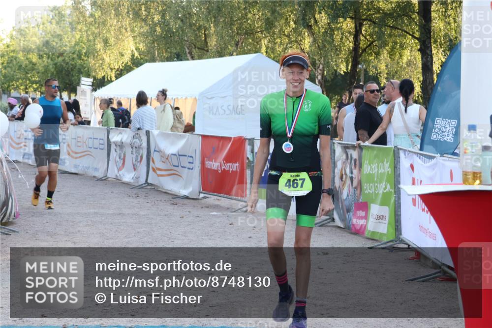 07.09.2025 - 19. Norderstedt Triathlon Luisa Fischer http://msf.ph/oto/8748130 07.09.2025 17:38:35 Ziel 466, 924 meine-sportfotos.de