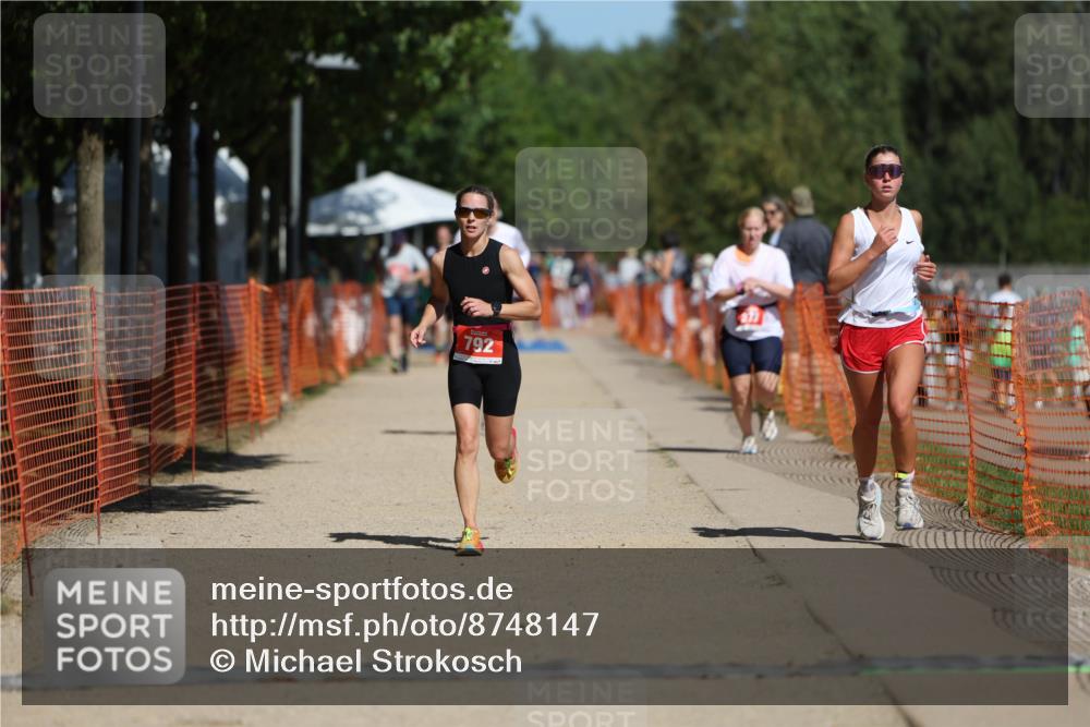 07.09.2025 - 19. Norderstedt Triathlon Michael Strokosch http://msf.ph/oto/8748147 07.09.2025 12:38:59 Laufen 165, 273, 724, 792 meine-sportfotos.de
