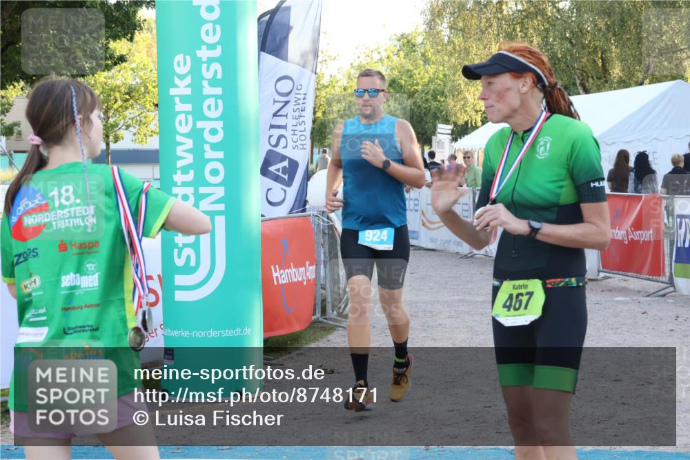 07.09.2025 - 19. Norderstedt Triathlon Luisa Fischer http://msf.ph/oto/8748171 07.09.2025 17:38:38 Ziel 466, 924 meine-sportfotos.de