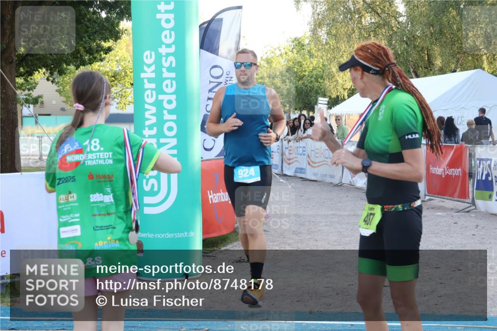 07.09.2025 - 19. Norderstedt Triathlon Luisa Fischer http://msf.ph/oto/8748178 07.09.2025 17:38:38 Ziel 466, 924 meine-sportfotos.de