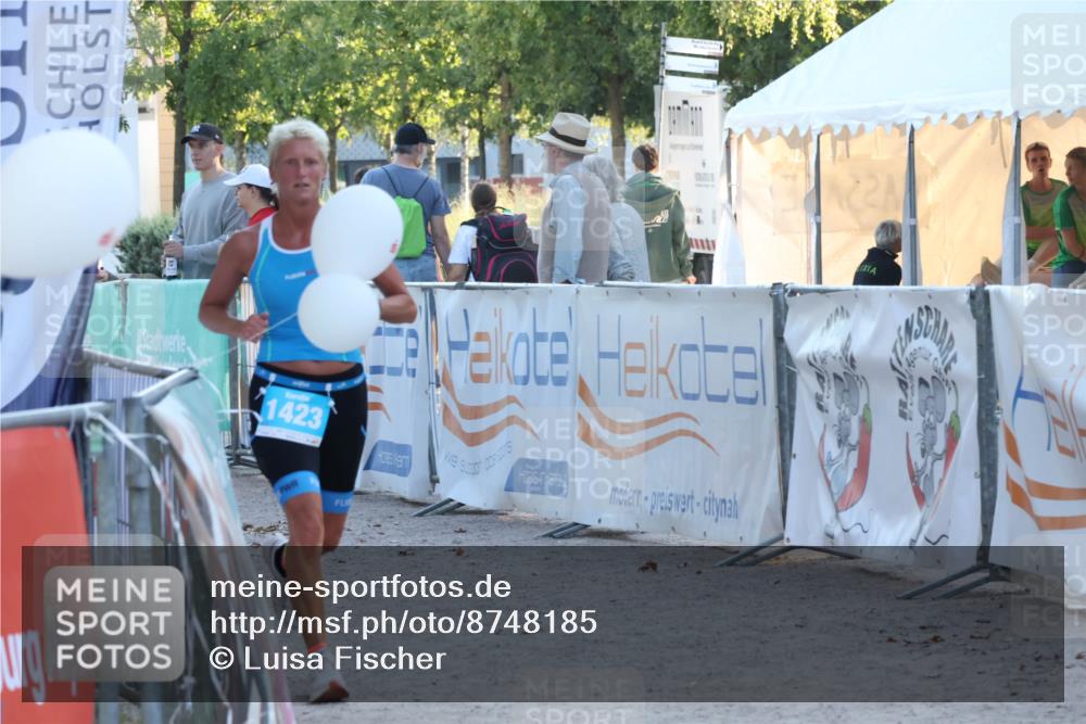 07.09.2025 - 19. Norderstedt Triathlon Luisa Fischer http://msf.ph/oto/8748185 07.09.2025 17:42:36 Ziel 1423 meine-sportfotos.de