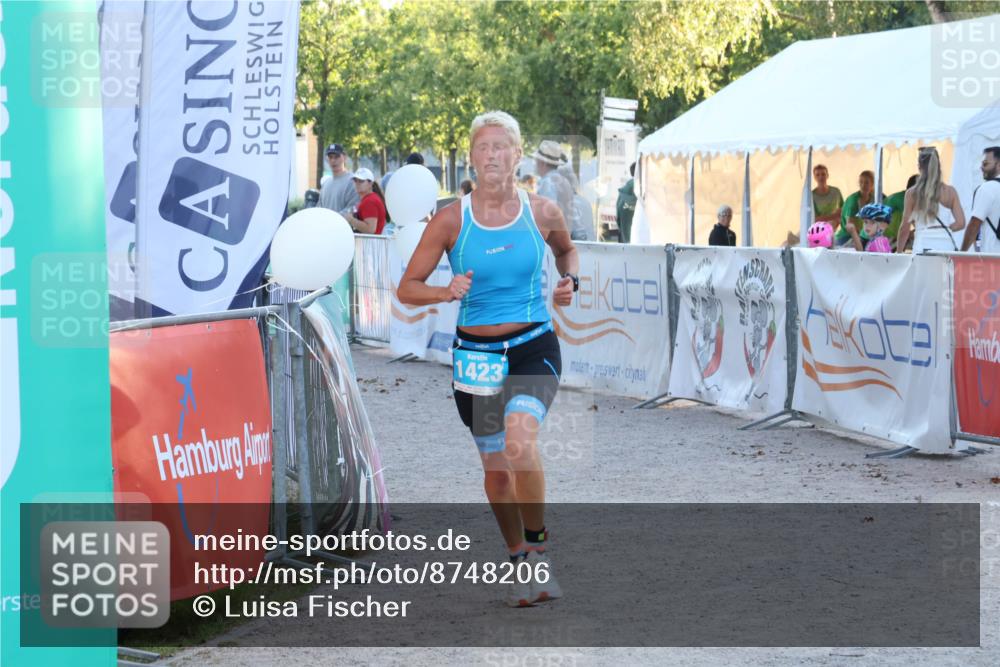 07.09.2025 - 19. Norderstedt Triathlon Luisa Fischer http://msf.ph/oto/8748206 07.09.2025 17:42:38 Ziel 1423 meine-sportfotos.de
