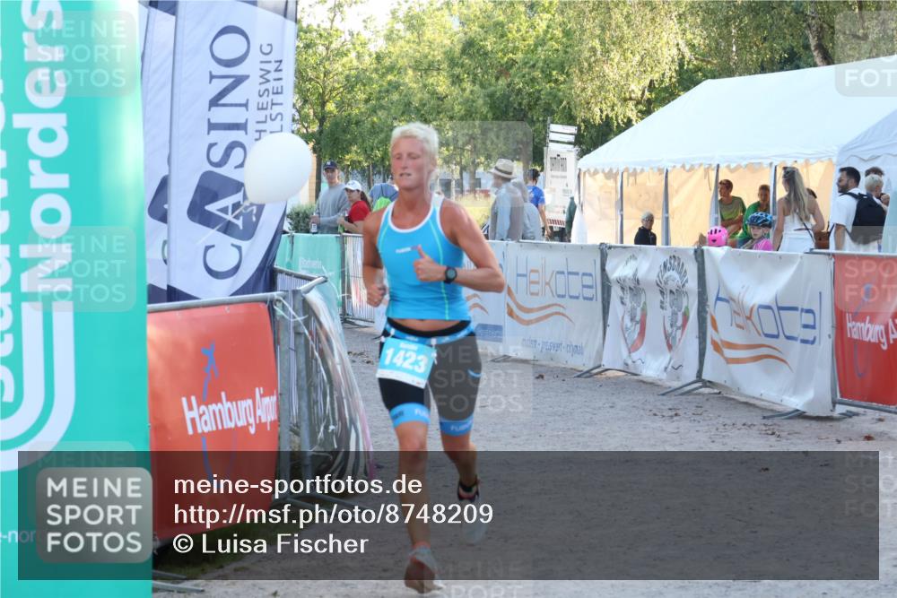 07.09.2025 - 19. Norderstedt Triathlon Luisa Fischer http://msf.ph/oto/8748209 07.09.2025 17:42:39 Ziel 1423 meine-sportfotos.de