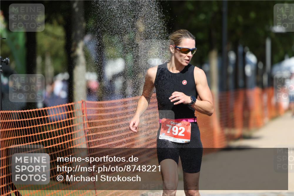 07.09.2025 - 19. Norderstedt Triathlon Michael Strokosch http://msf.ph/oto/8748221 07.09.2025 12:39:03 Laufen 165, 273, 724, 792 meine-sportfotos.de